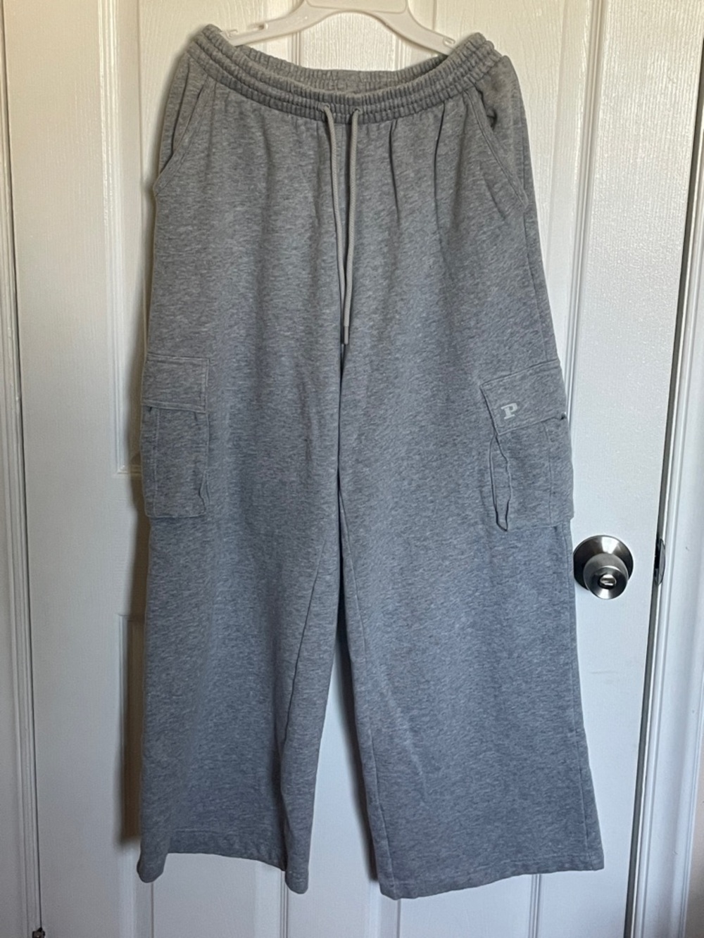 PINK Victoria's Secret Heather Gray Wide Leg Cargo Sweatpants